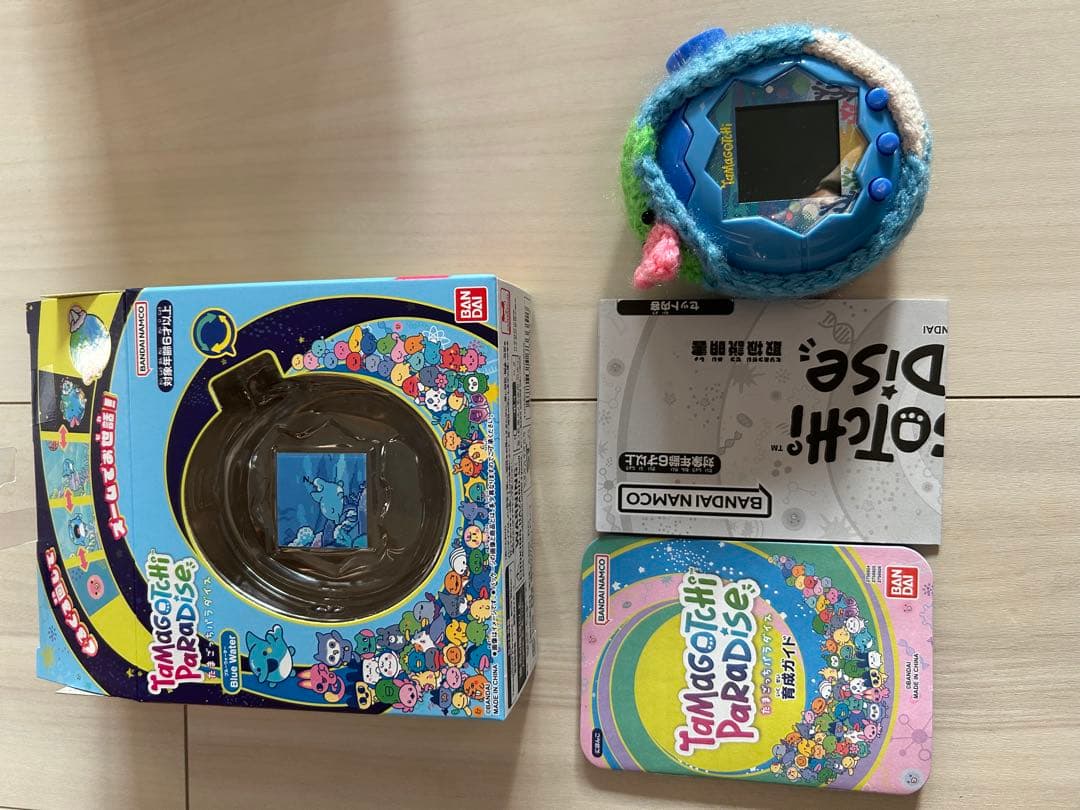 たまごっちパラダイス本体（ブルー ） と手作りカバー