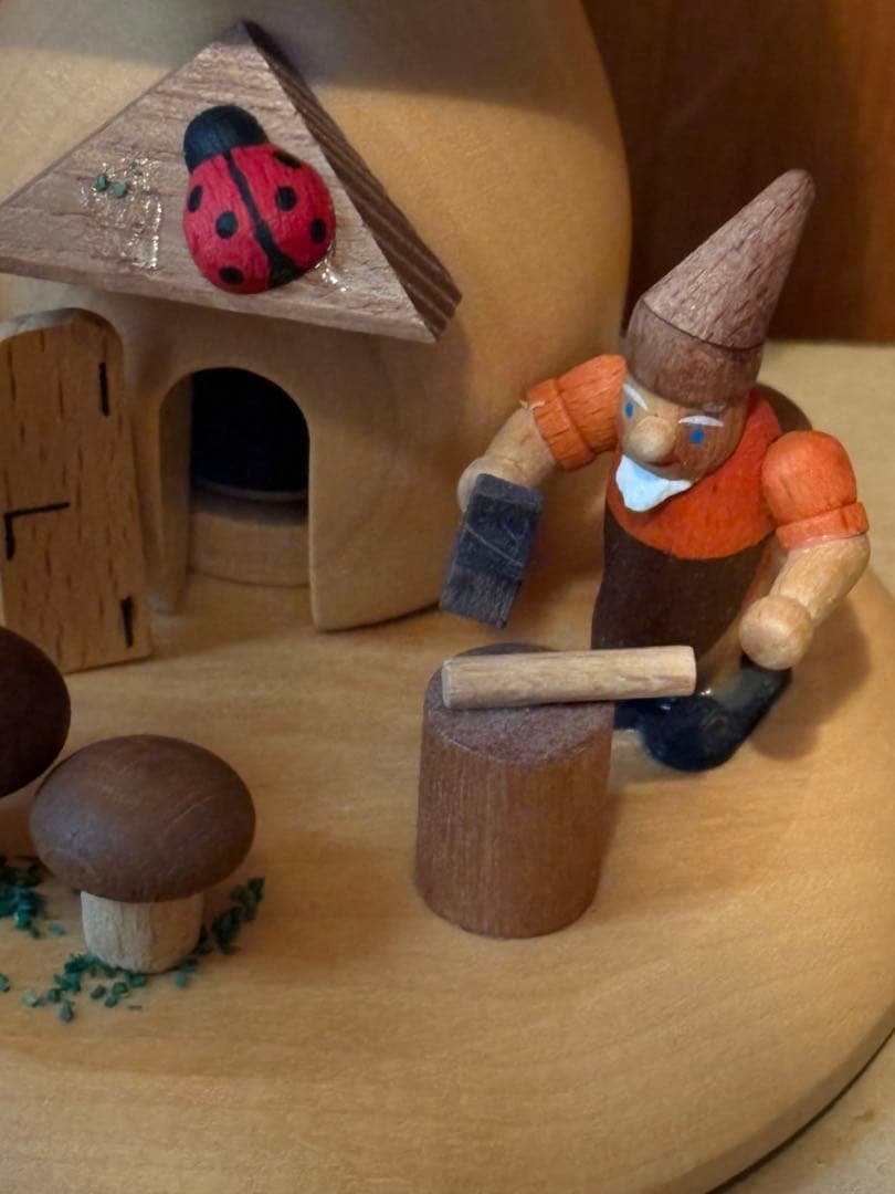 ドイツ製　ドイツ工芸品　煙出し人形　HANDARBEIT 未使用品　木製