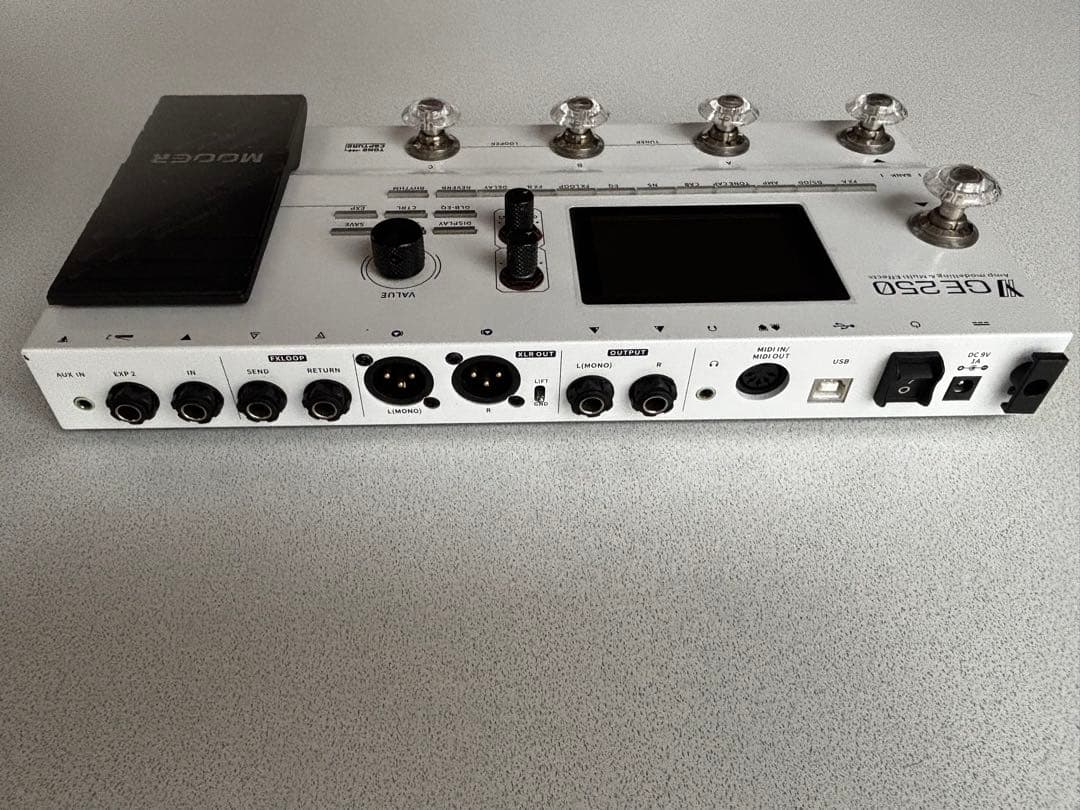 ギター MOOER GE250