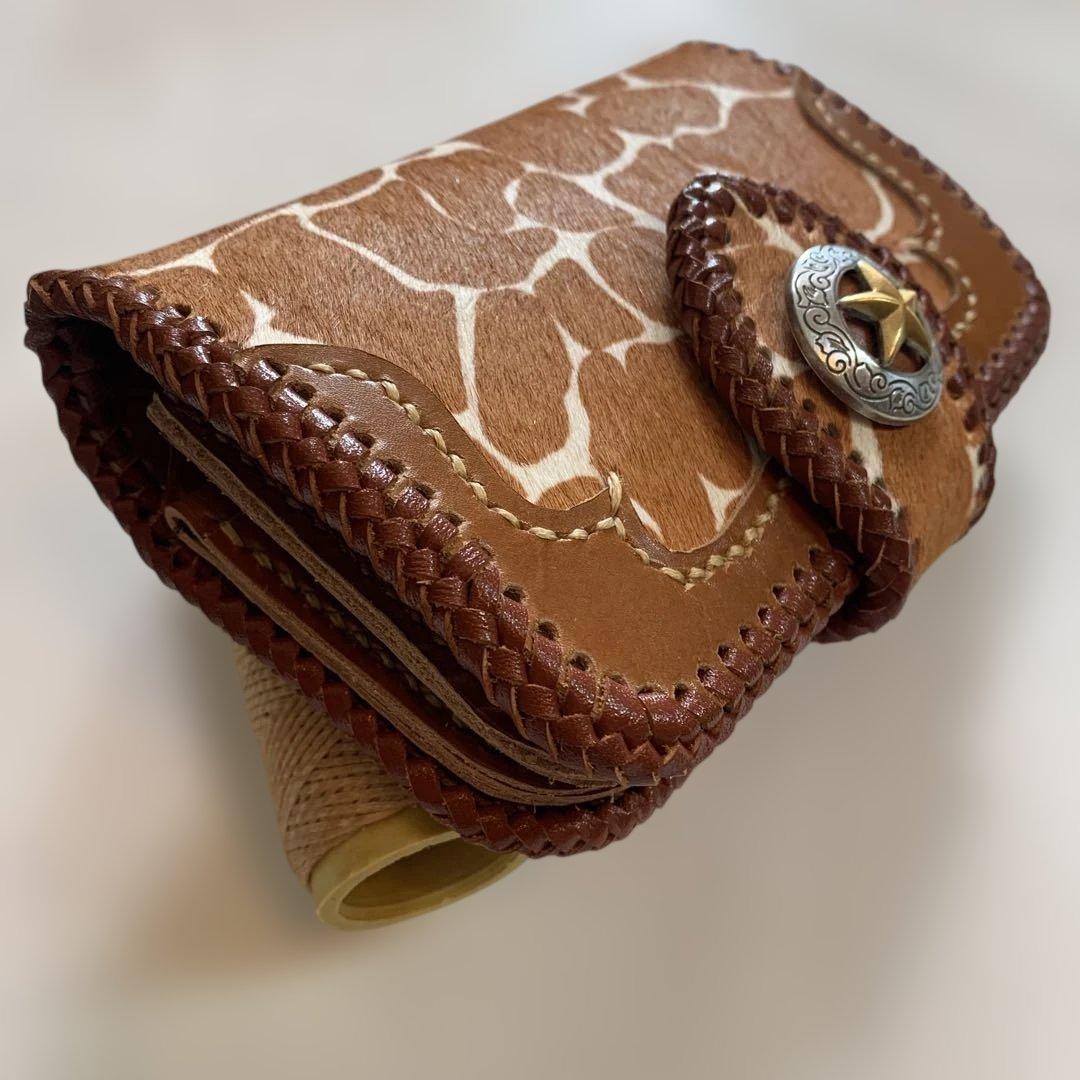 ハンドメイドレザークラフトキリン柄ハラコ牛革茶色ミドルウォレット牛レース編み茶色