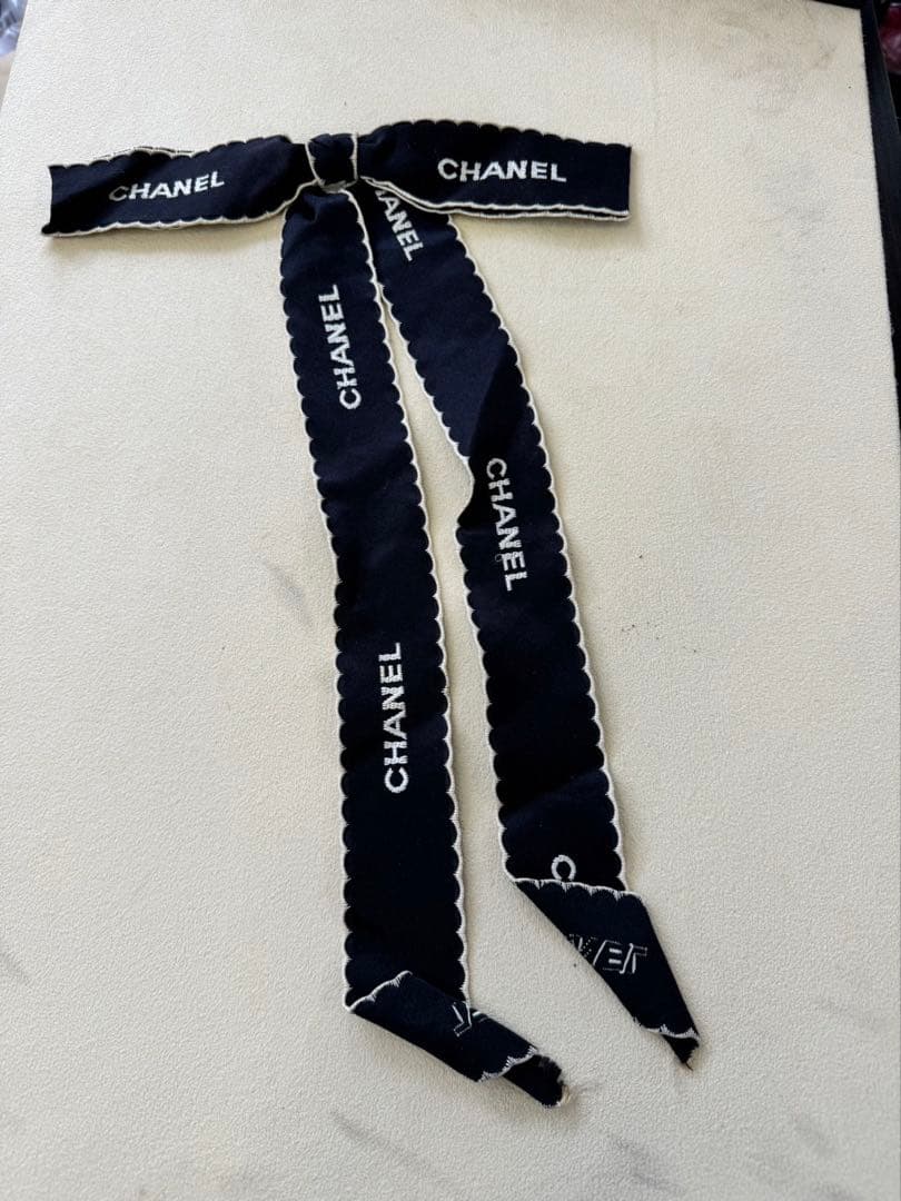 シャネル リボン ブローチ ブラック