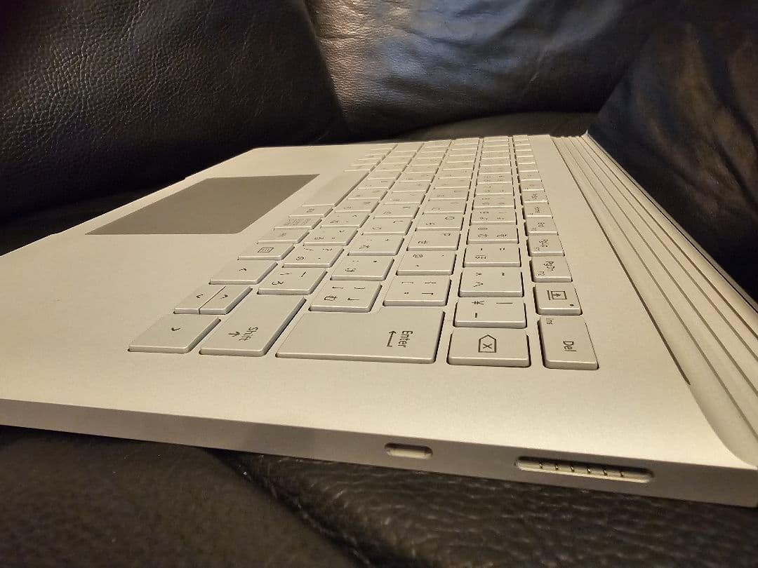 Surface Book 3 13.5インチ i7 16GB win11pro