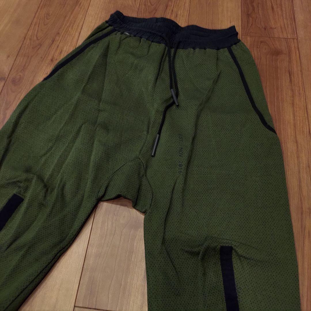 byborre バイボレ　パンツ　緑