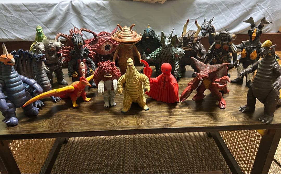 【生産終了品/旧ソフビ多】BANDAI ウルトラ怪獣 ソフビ 20体まとめ売り