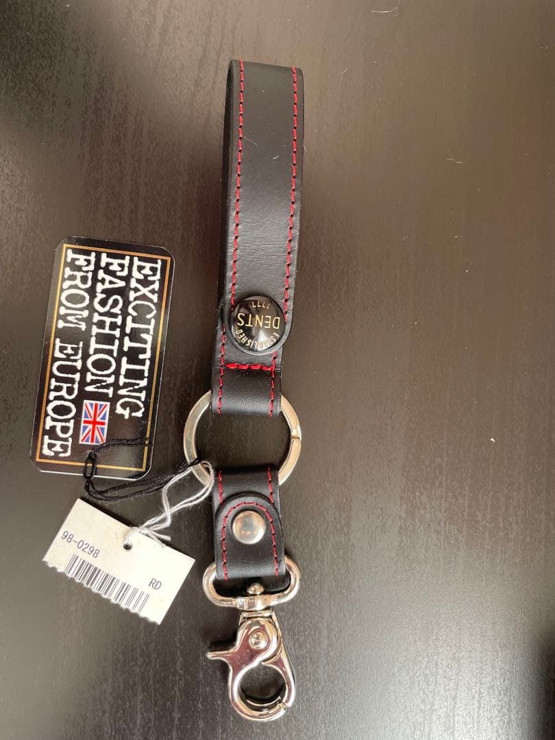 #DENTS #黒と赤のレザー #グローブホルダー