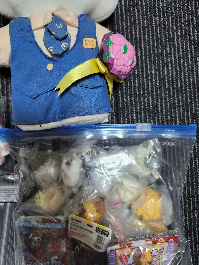 ご当地キティ　ちいかわ　シール　まとめ売り