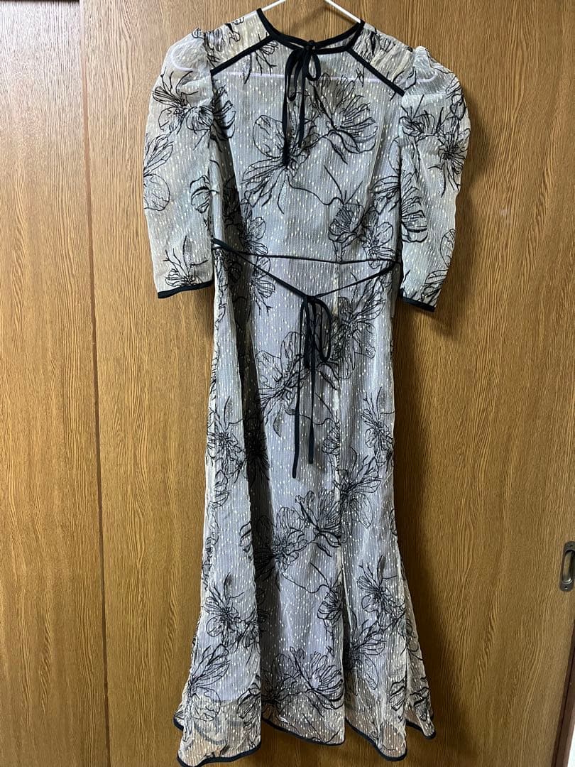 Leja 花柄リボンパフスリーブマーメイドワンピースドレス