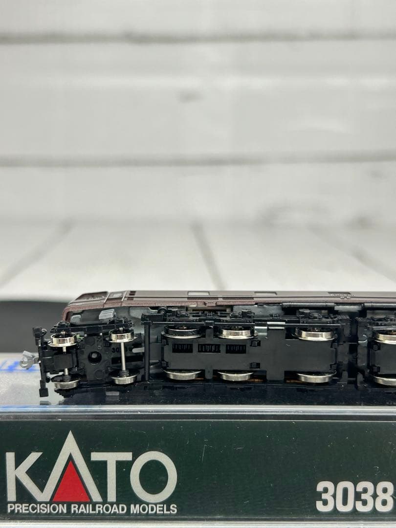 KATO 3038 EF58 61 お召し機 Nゲージ 鉄道模型