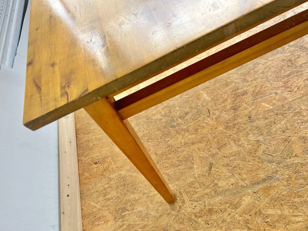 ジョージナチュラル　インテリア　オシャレ　カントリー