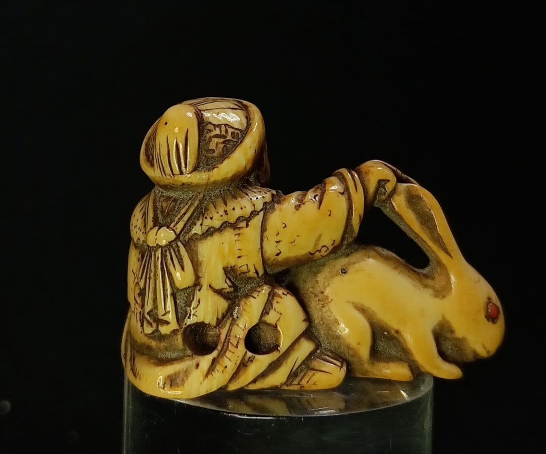 正利 在銘 「南蛮人のこどもと 兎」根付 江戸時代 名品