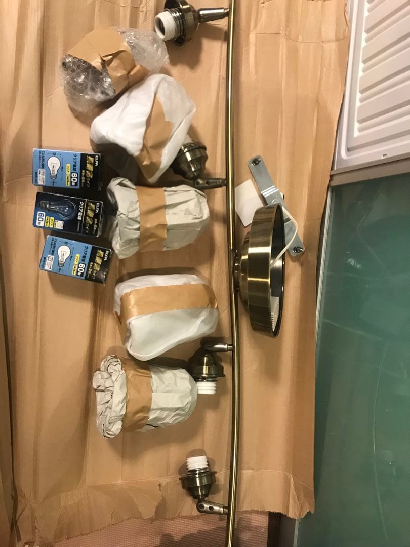 美品シーリングライト（シャンデリア）ガラス4灯ビーカンパニーb-company