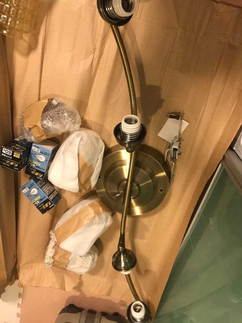 美品シーリングライト（シャンデリア）ガラス4灯ビーカンパニーb-company