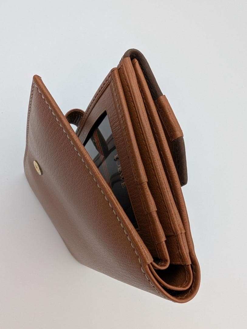 LOEWE ベラスケス コンパクト 二つ折り財布