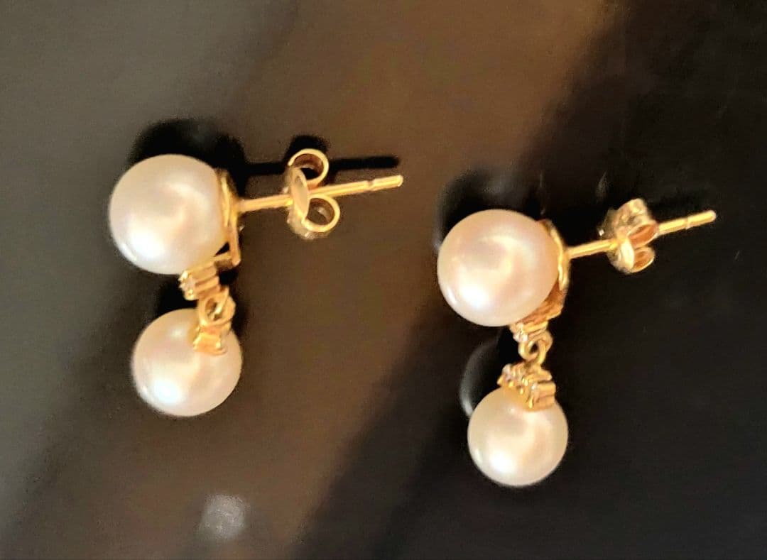 森さま専用　K18 パールピアス 両耳 キャッチ含む 18金 本真珠 小ぶり