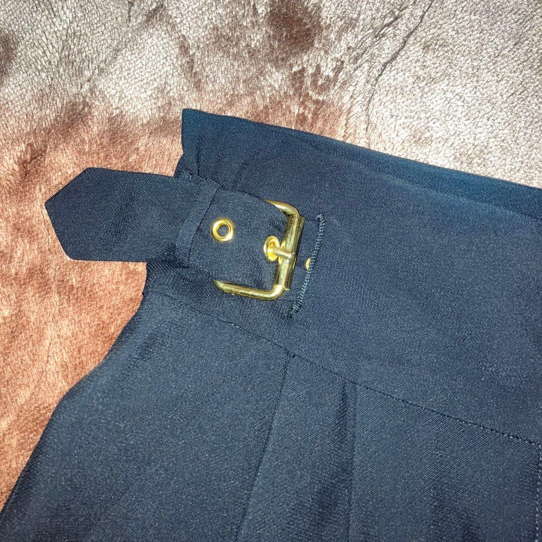 ＭＯSCHINO クチュールブラックベルト付き キュロット　イタリア製