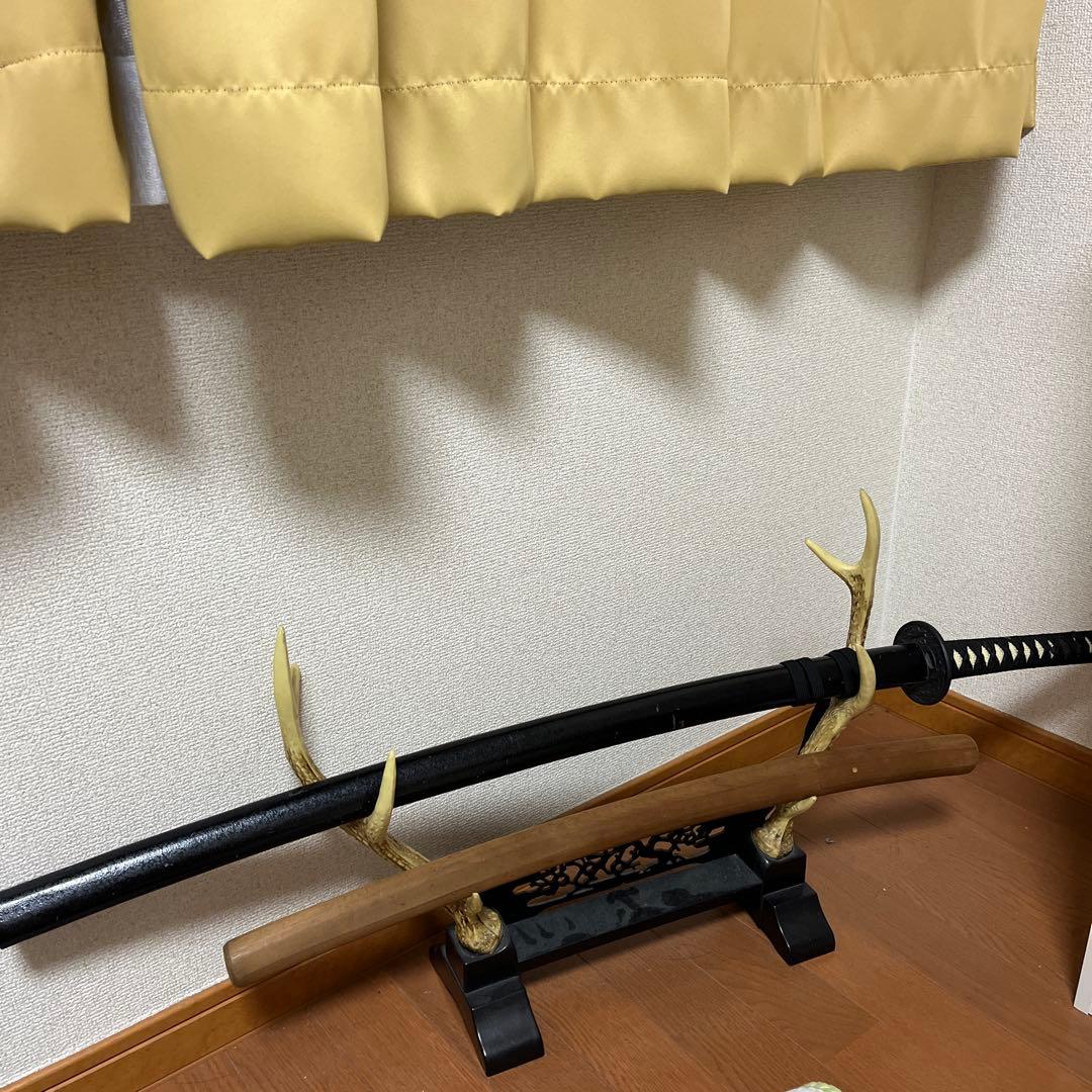 模造刀 2本　木製台座付き