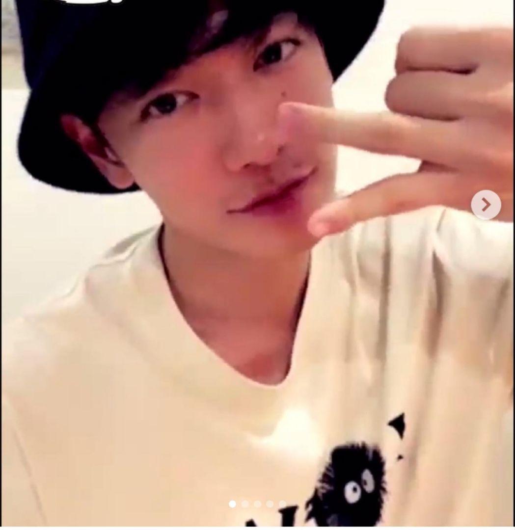 LOEWE ロエベ となりのトトロ まっくろくろすけ ロゴ Tシャツ 佐藤健着