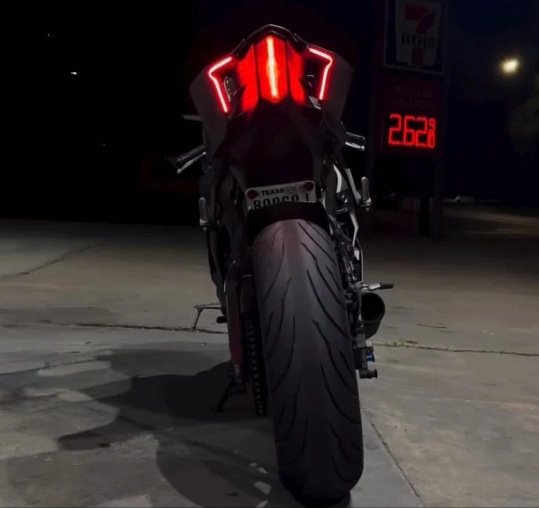 YZF R6 テールカウルランプ