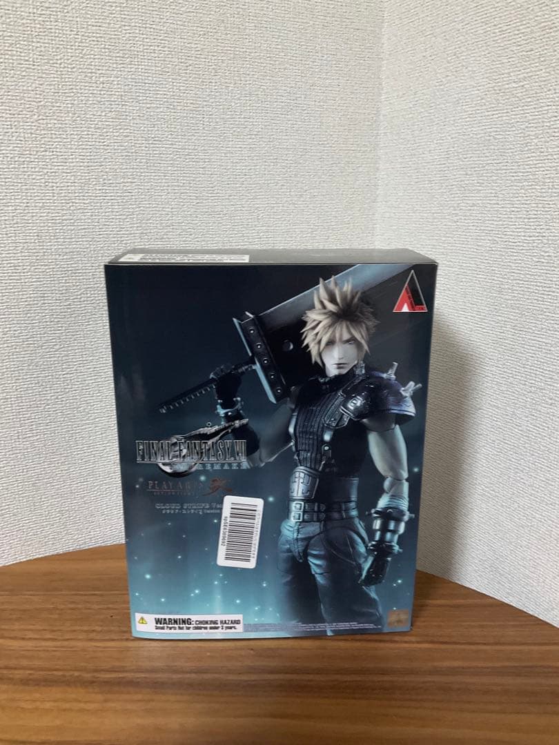 FFVII PLAY ARTS改 クラウド　フィギュア