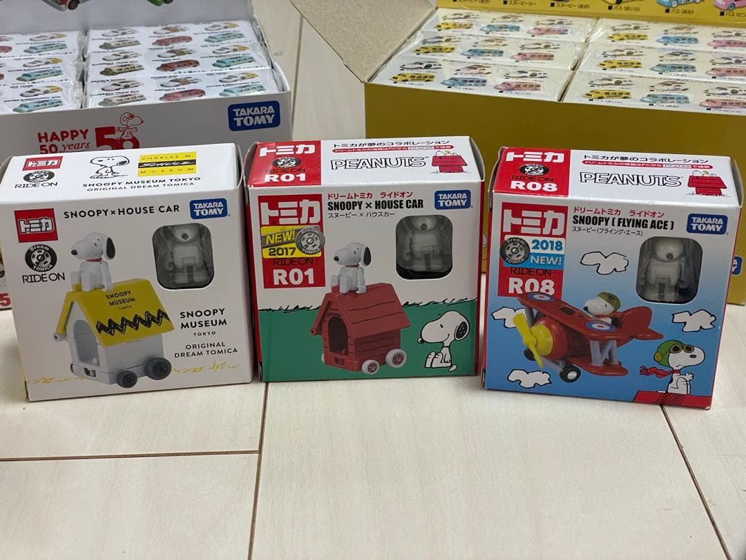 最終値下げ!! 値段交渉も受け付けます！ SNOOPY×トミカ 新品未開封