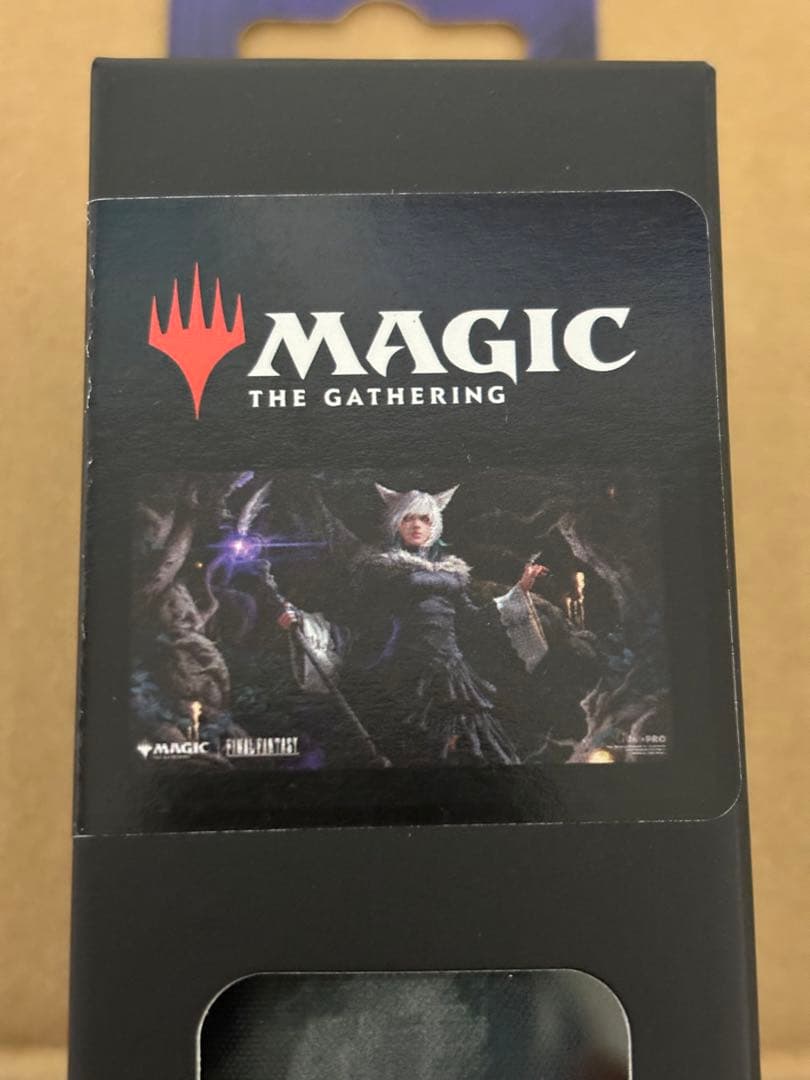 ウルトラ・プロ MTG プレイマット FF 魔女、ヤ・シュトラ・ルル