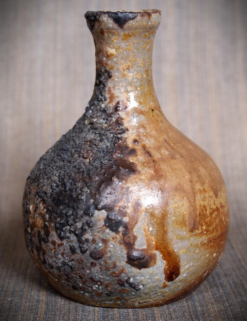 希少作★小山末廣【師：金重素山】備前(窯変〉徳利★共箱