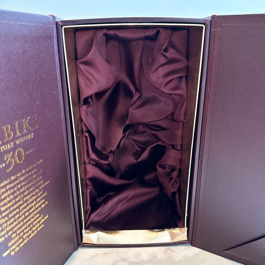 【SUNTORY】響30年 空瓶、専用ボックス付き