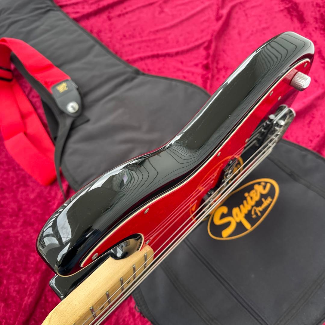 美品 メンテ済 Squier Pete Wentz Precision Bass