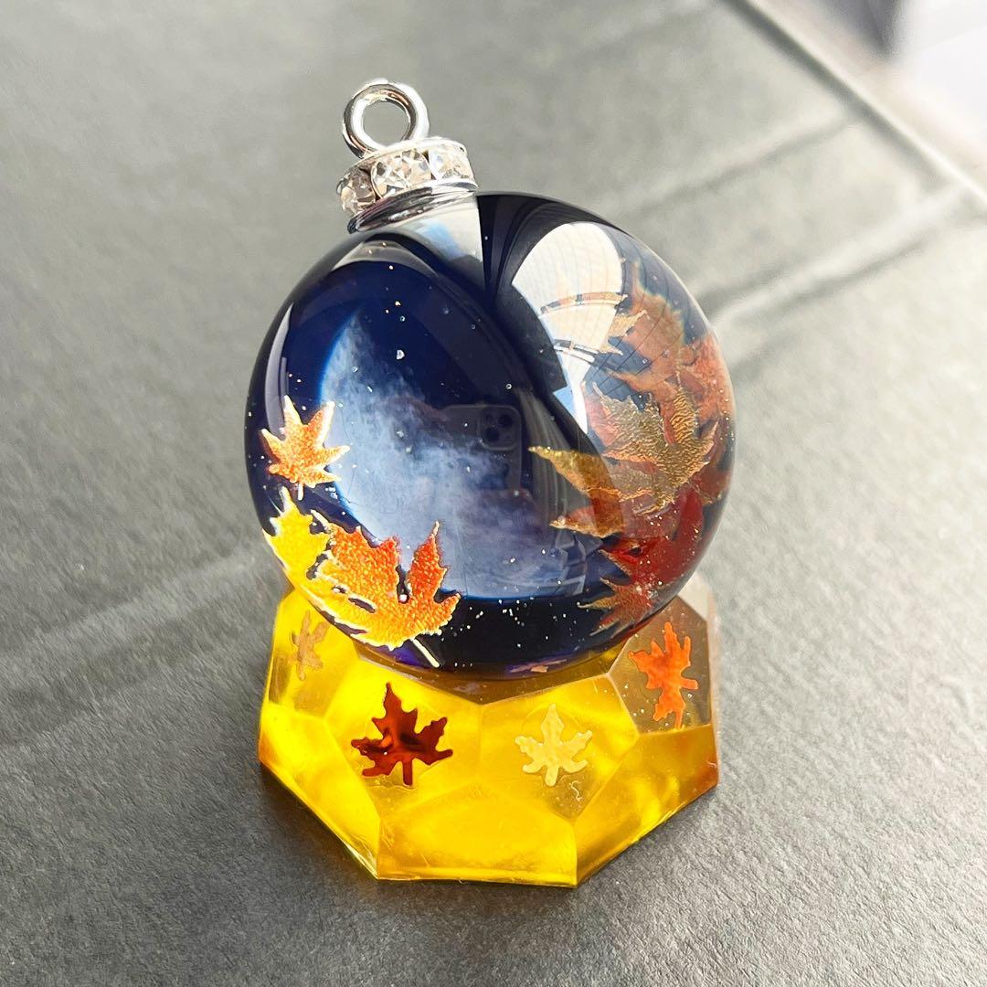 【ハンドメイド】宇宙玉チャーム　３個