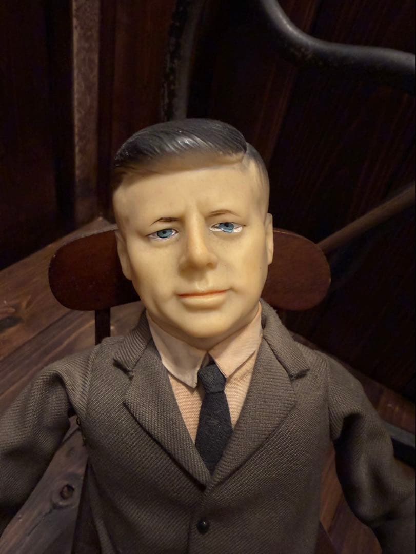 希少 KAMAL社製 ジョン・F・ケネディ ヴィンテージドール オルゴール