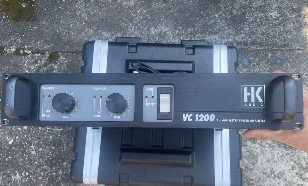 HK AUDIO VC1200 パワーアンプ600Wx2