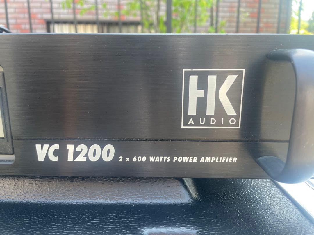 HK AUDIO VC1200 パワーアンプ600Wx2