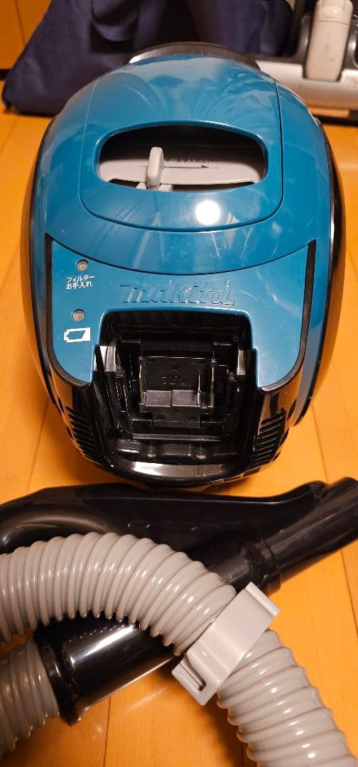 マキタ18V充電式クリーナーCL500D バッテリー、充電器セット