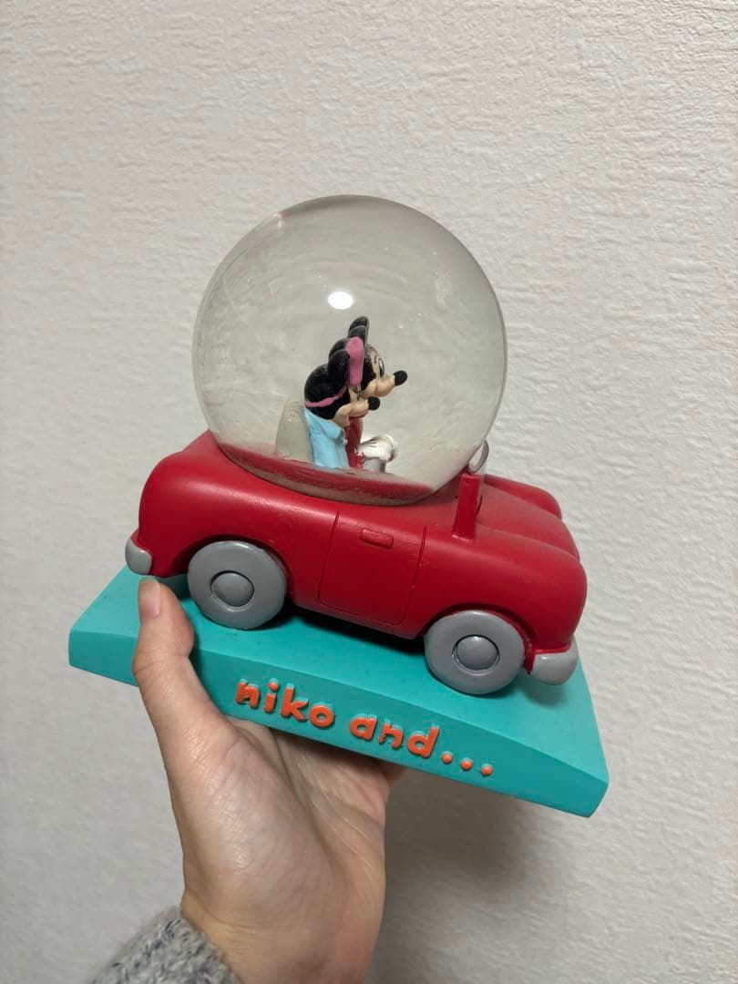 ディズニー　ニコアンド　スノードーム　ミッキー　ミニー　フィギュア