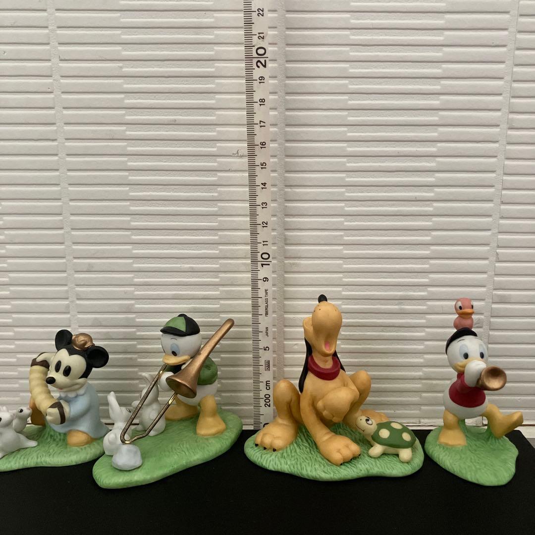 ディズニー　陶器置物　フィギュアリンワールド　オーケストラ　音楽隊