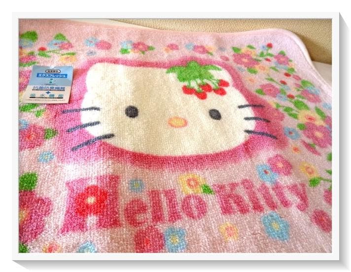 【タグ付き未使用】激レア　平成レトロ　野いちごキティ　バスマット