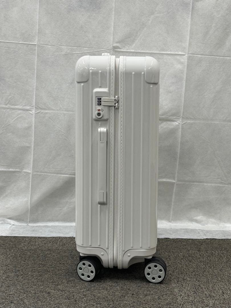 mana　＃RIMOWA ＃リモワ　ESSENTIAL チェックインM
