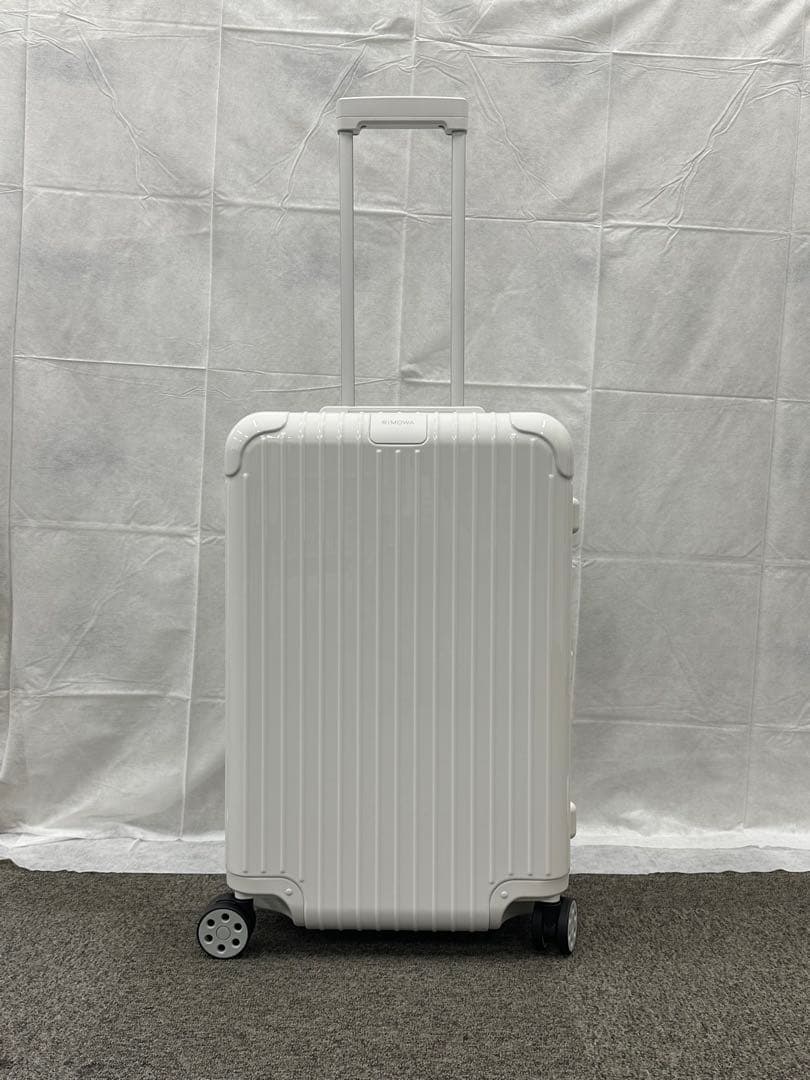 mana　＃RIMOWA ＃リモワ　ESSENTIAL チェックインM