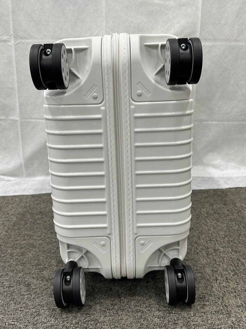 mana　＃RIMOWA ＃リモワ　ESSENTIAL チェックインM