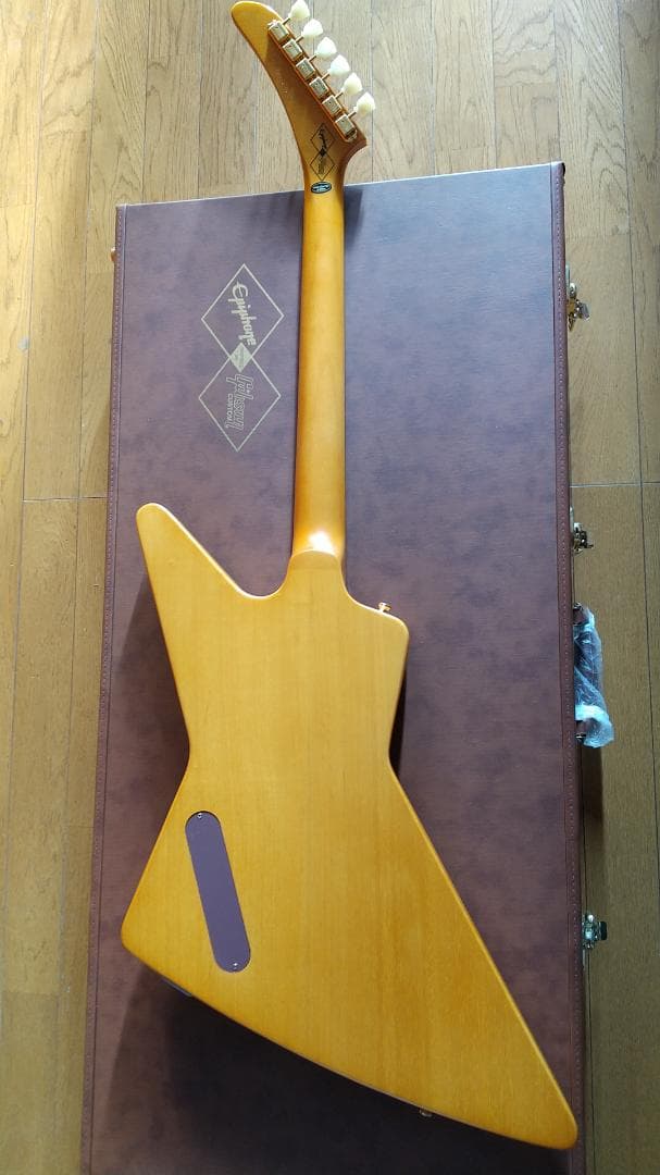 Epiphone 1958 Korina Explorer エピフォン