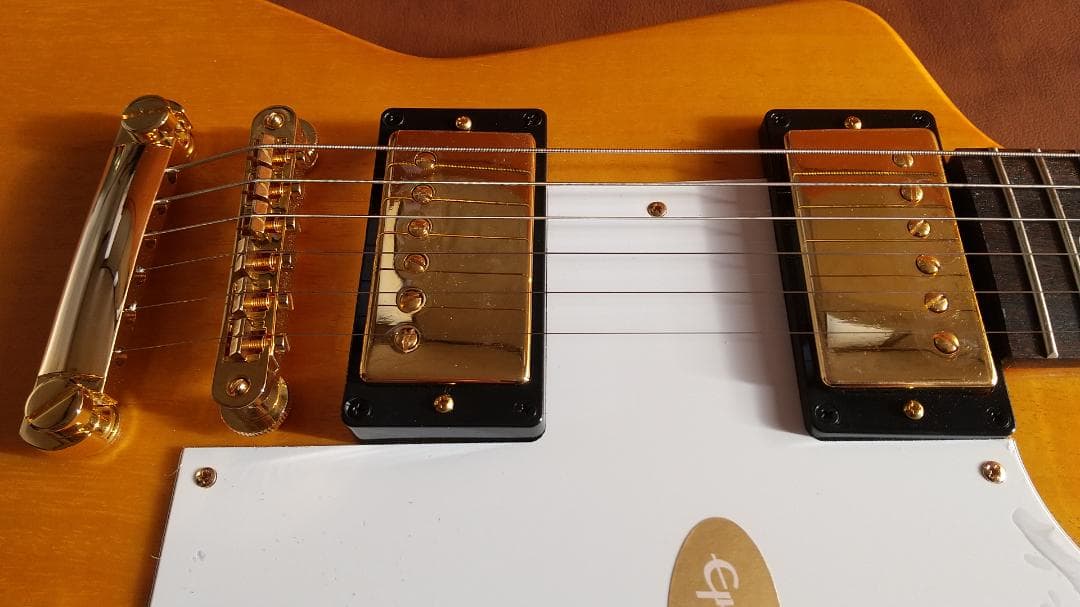 Epiphone 1958 Korina Explorer エピフォン