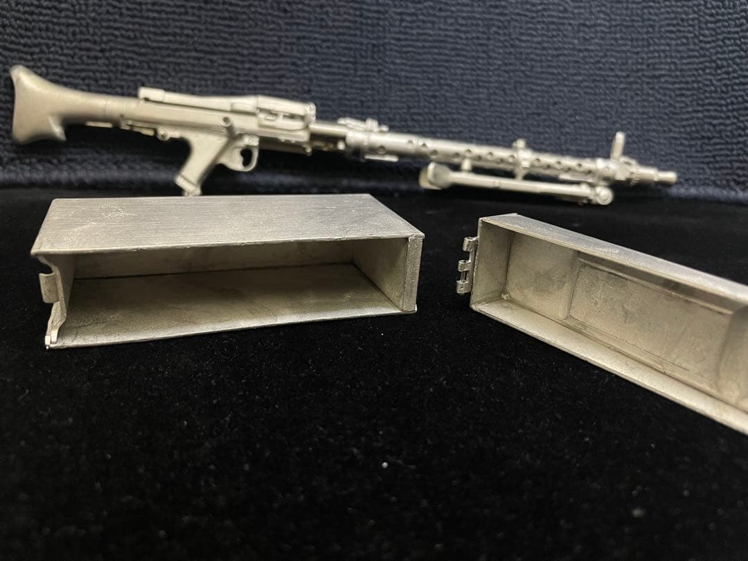 ホワイトメタル製　1/4 MG34 34型 弾薬箱　完成品