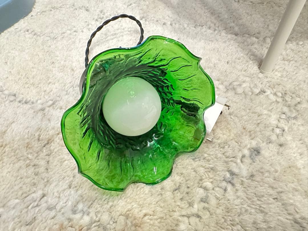 ム*マ様 グリーンガラス ペンダントライト フリルエッジ