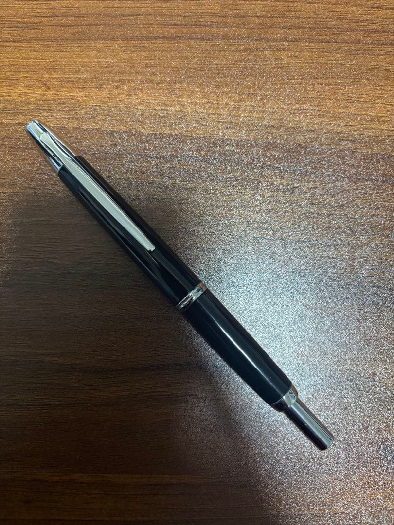 Pilot キャップレスデシモ万年筆 F