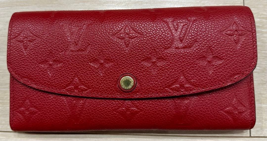 Louis Vuitton 二つ折り財布 赤