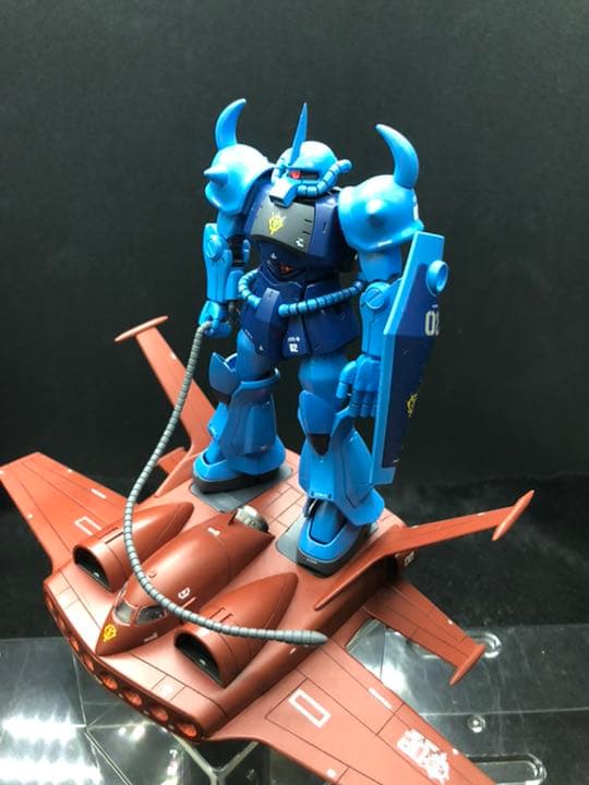 旧キットのドダイとリバイブ版グフ完成品