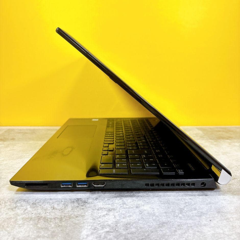 ⅰ5✨SSDでサクサク快適❣人気の黒 カメラ付き 薄型 Win11 仕事や趣味に