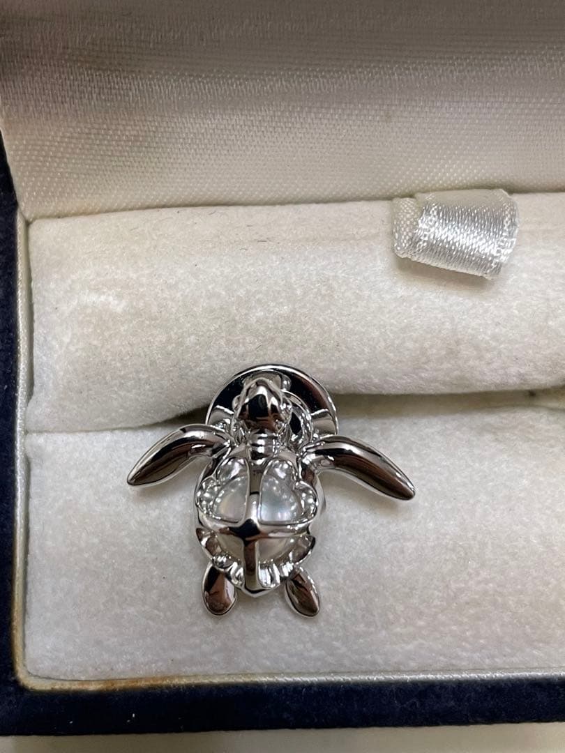 美品　mikimoto ピンブローチ　亀　パール ミキモト　SILVER