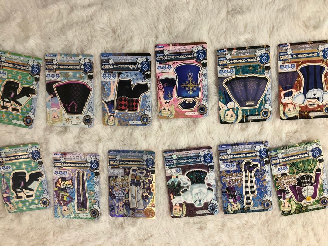 ★バインダー3つ➕アイカツカード約300枚★