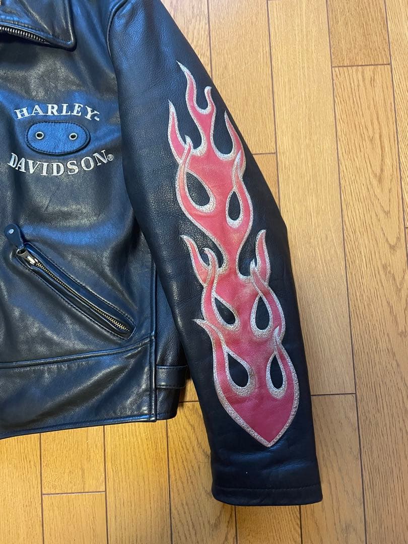 【レア　人気】　ハーレー　革ジャン　レザージャケット　Mサイズ　ファイヤー　刺繍